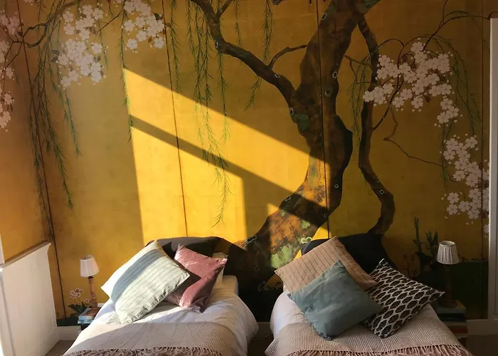 Valkenbos Bed and breakfast *