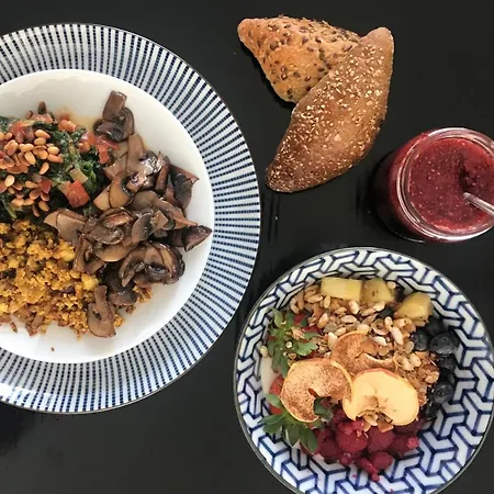 Bed & Breakfast Valkenbos *