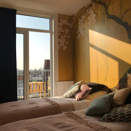 Bed & Breakfast Valkenbos The Hague