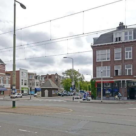 Valkenbos Bed & Breakfast Haag