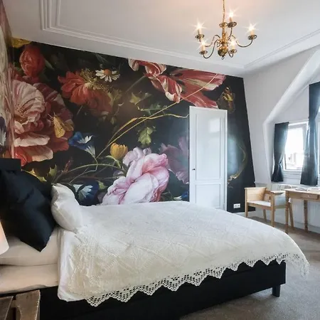 Bed & Breakfast Valkenbos *