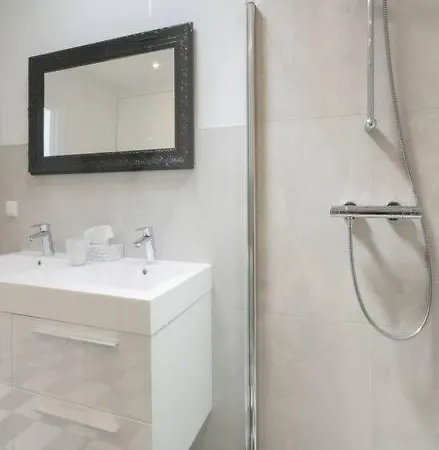 Valkenbos Bed & Breakfast Haag