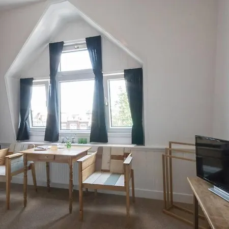 Bed & Breakfast Valkenbos The Hague