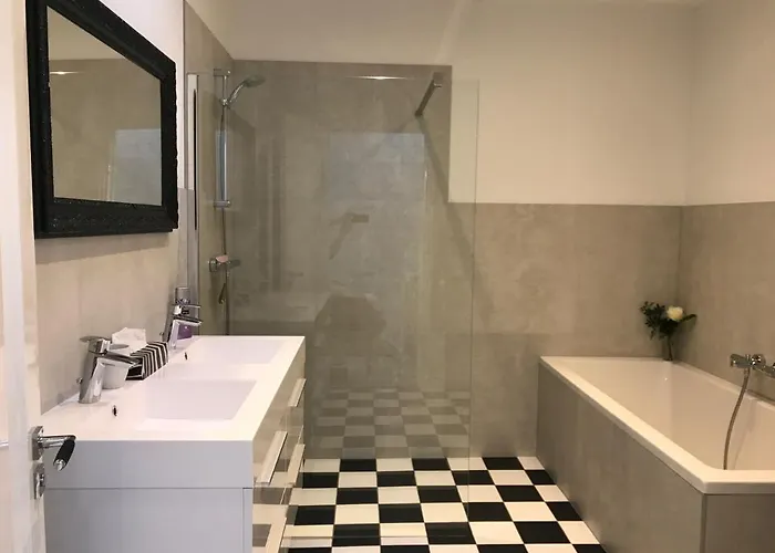 Valkenbos Bed & Breakfast