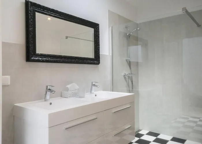 Valkenbos * Den Haag