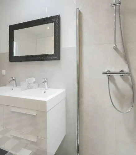 Valkenbos Bed & Breakfast Den Haag